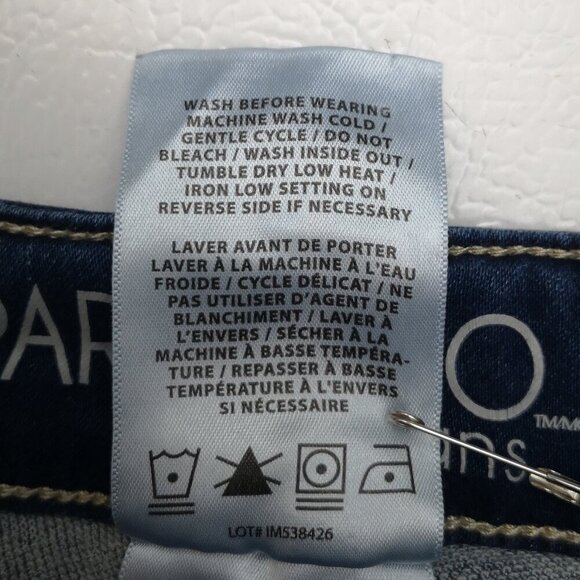 Parasuco Ladies Size 14 Medium Wash Straight Legs Denim Shorts - Picture 5 of 13